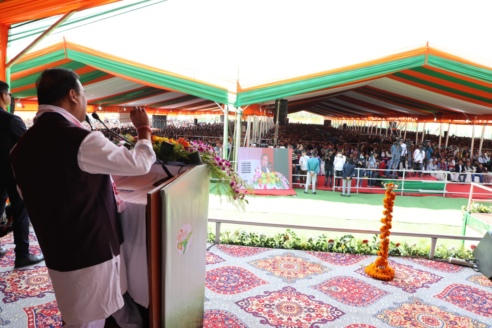 Laid the foundation stone of welfare projects worth ₹116cr in Sadiya and ₹80cr in Doomdooma